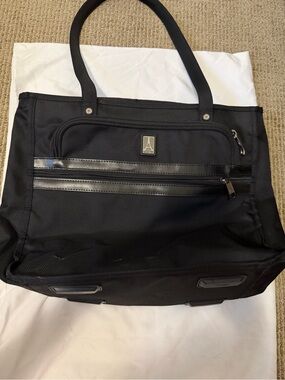 Travel pro black tote bag